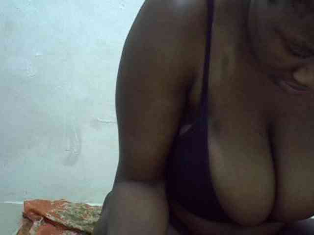 Bigboobs77 webcam
