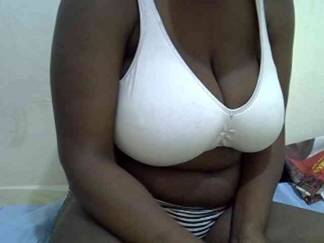 Bigboobs77 webcam