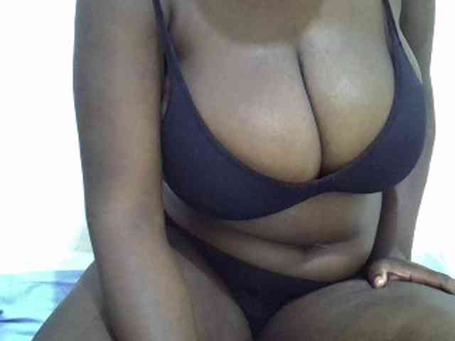 Bigboobs77 webcam