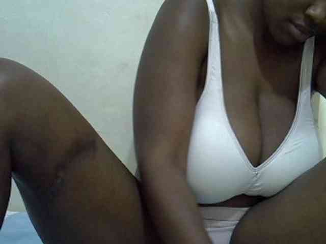 Bigboobs77 webcam