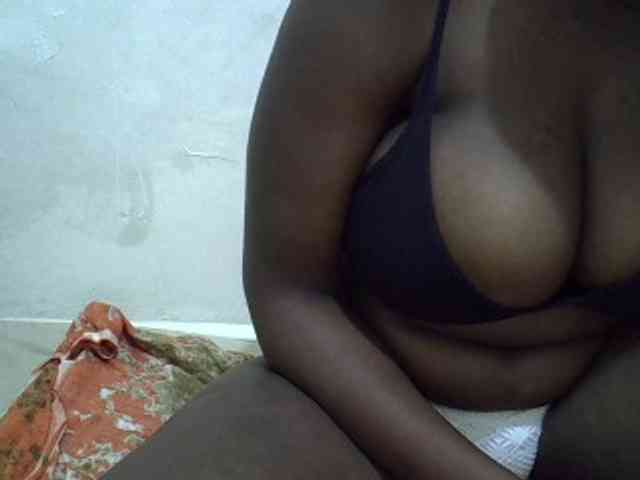 Bigboobs77 webcam
