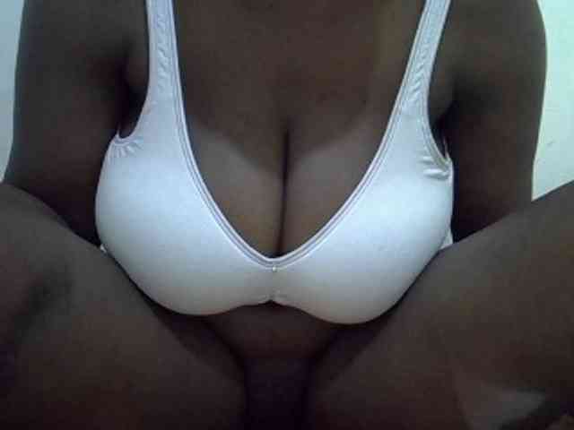 Bigboobs77 webcam