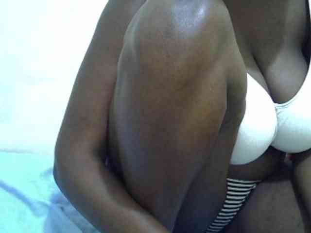 Bigboobs77 webcam