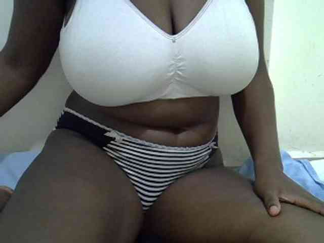 Bigboobs77 webcam