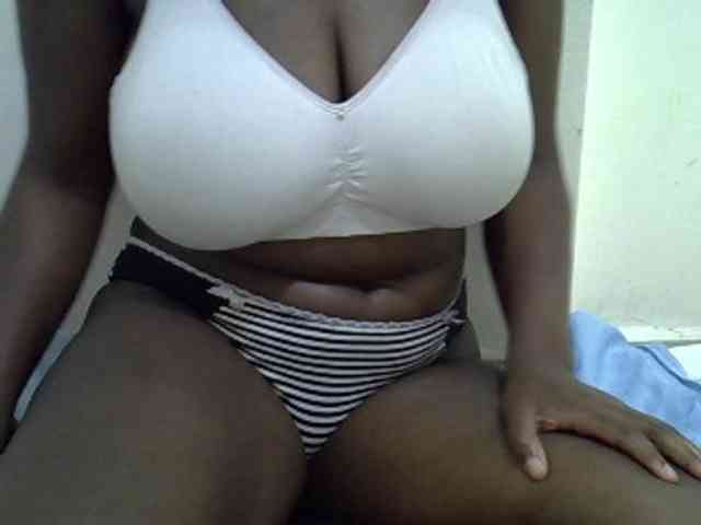 Bigboobs77 webcam
