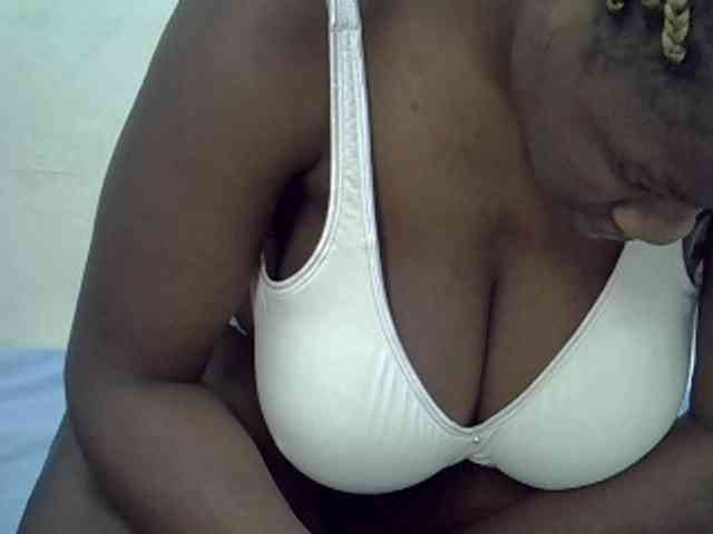 Bigboobs77 webcam