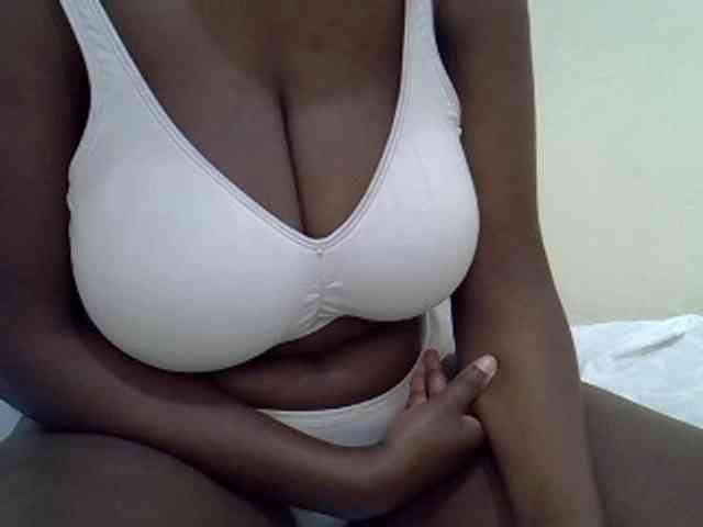 Bigboobs77 webcam