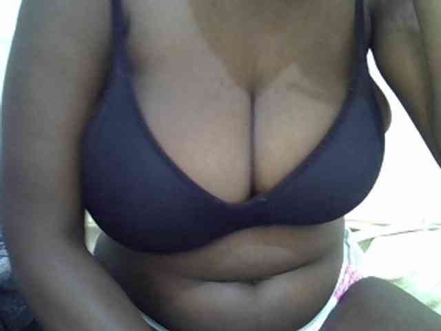 Bigboobs77 webcam