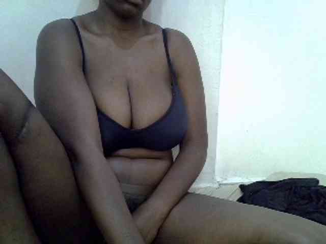 Bigboobs77 webcam
