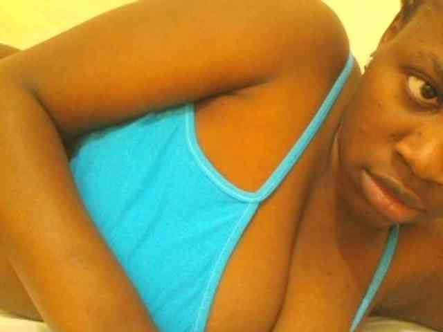 Bigboobs77