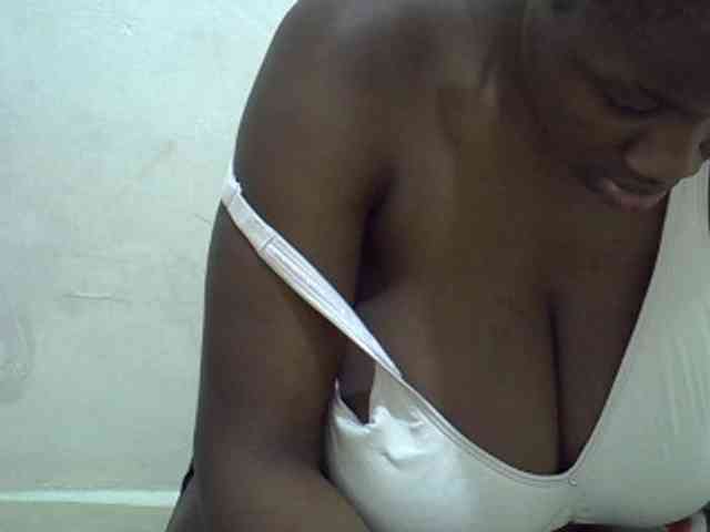Bigboobs77 webcam