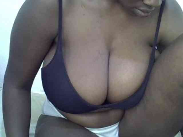 Bigboobs77 webcam