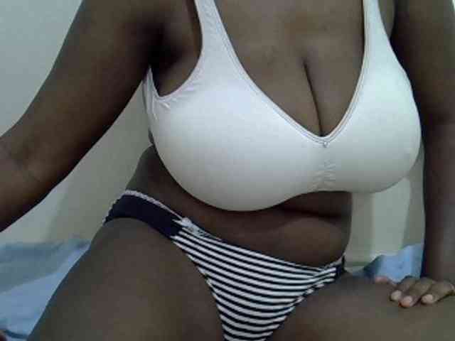 Bigboobs77 webcam