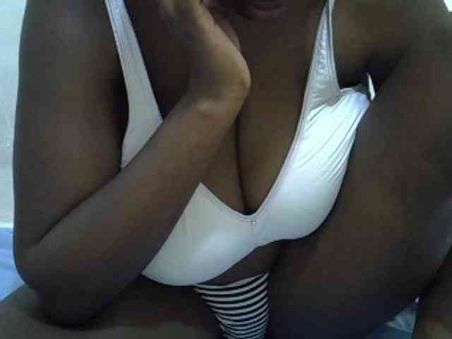 Bigboobs77 webcam