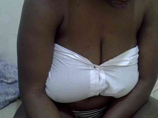 Bigboobs77 webcam
