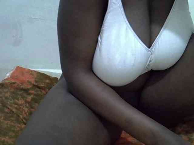 Bigboobs77 webcam