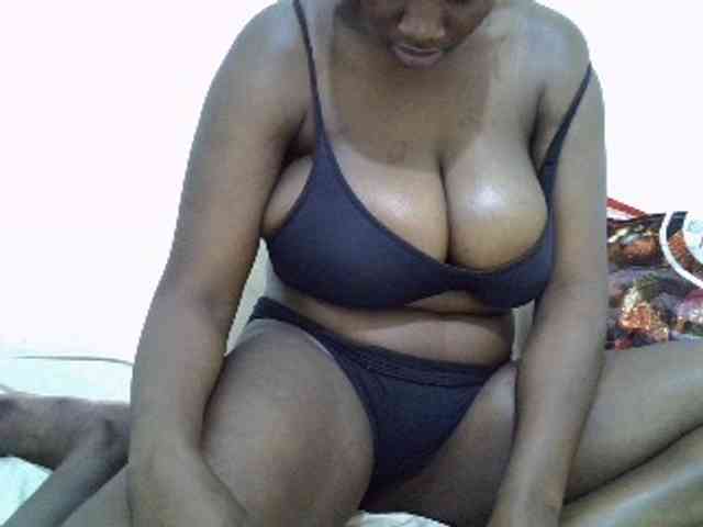 Bigboobs77 webcam