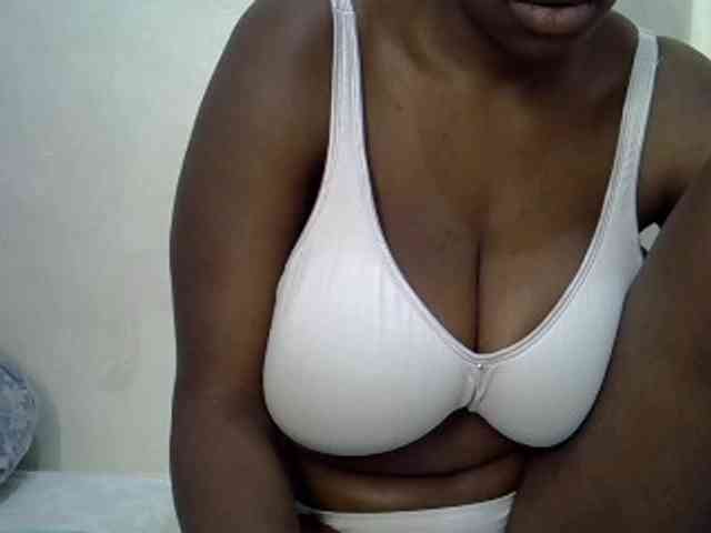 Bigboobs77 webcam