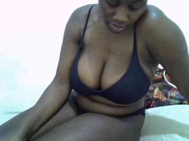 Bigboobs77 webcam