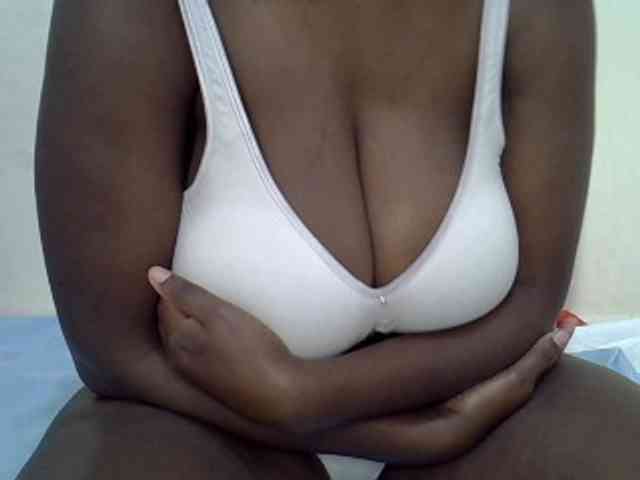 Bigboobs77 webcam