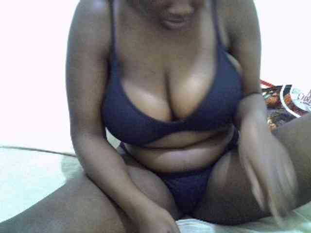 Bigboobs77 webcam