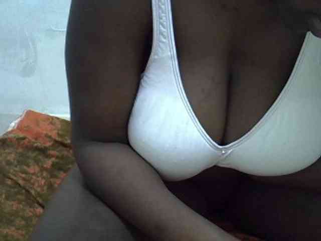 Bigboobs77 webcam