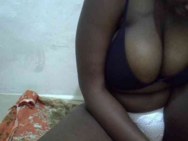 Bigboobs77 webcam
