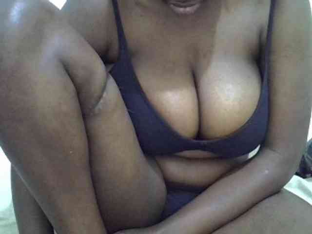 Bigboobs77 webcam
