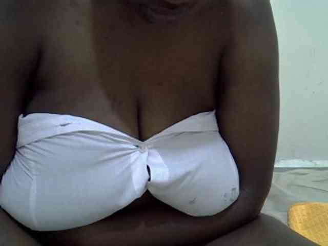 Bigboobs77 webcam