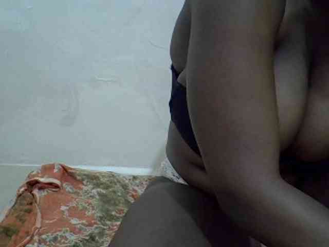 Bigboobs77 webcam