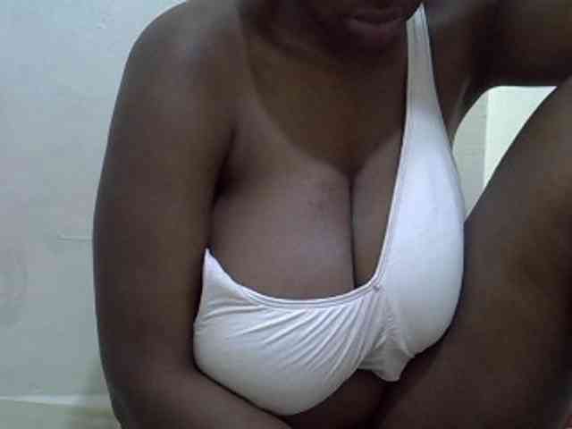 Bigboobs77 webcam