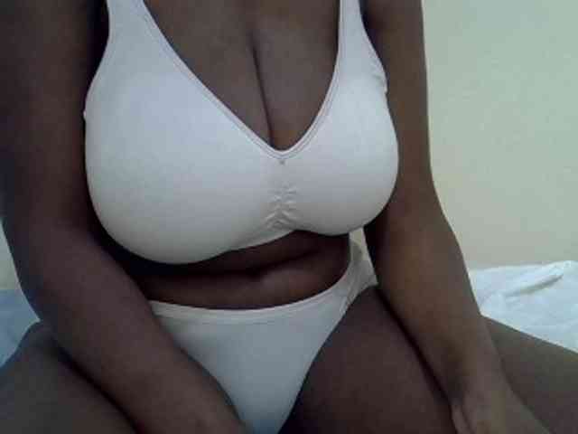 Bigboobs77 webcam
