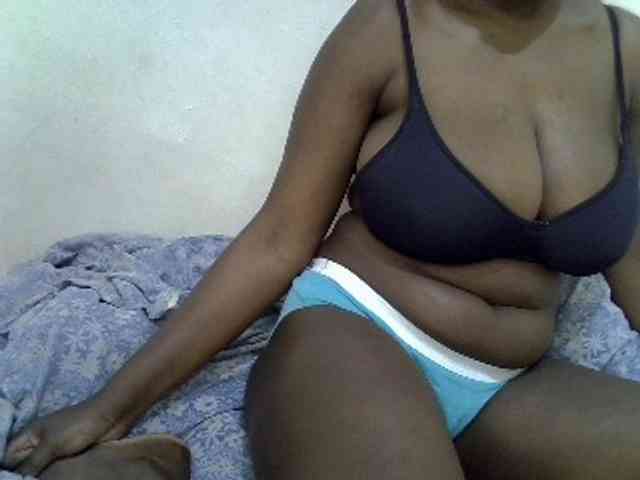 Bigboobs77 webcam