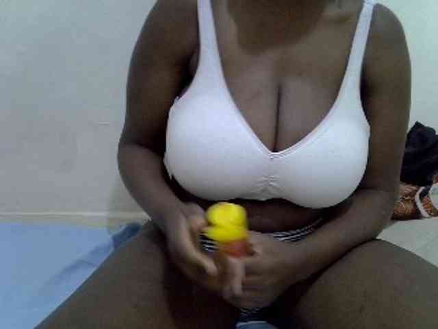Bigboobs77 webcam
