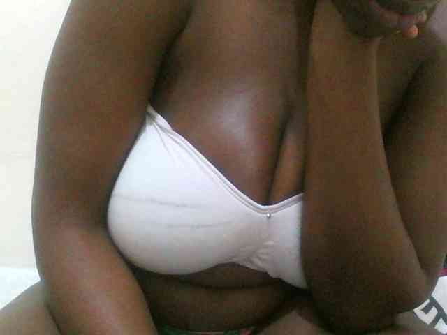 Bigboobs77 webcam