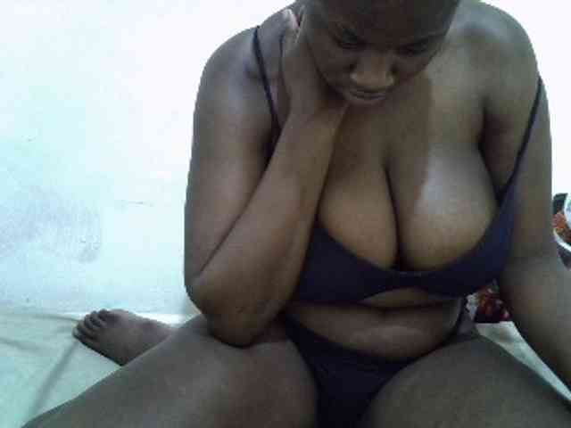 Bigboobs77 webcam