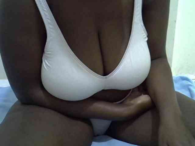 Bigboobs77 webcam