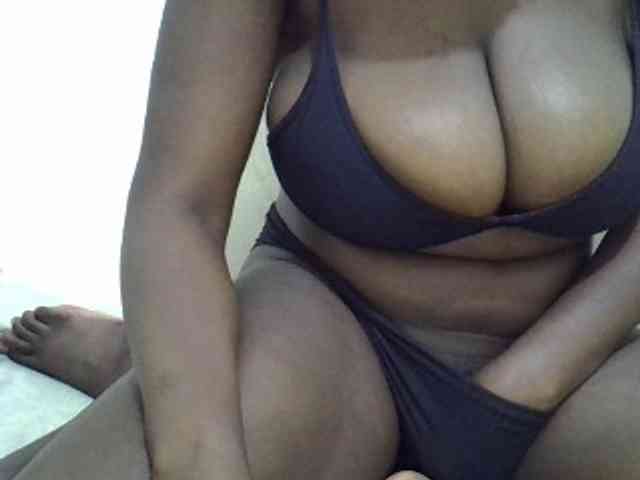 Bigboobs77 webcam