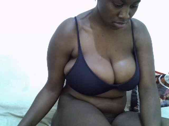 Bigboobs77 webcam
