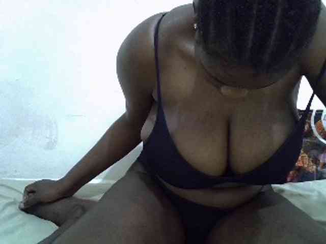 Bigboobs77 webcam