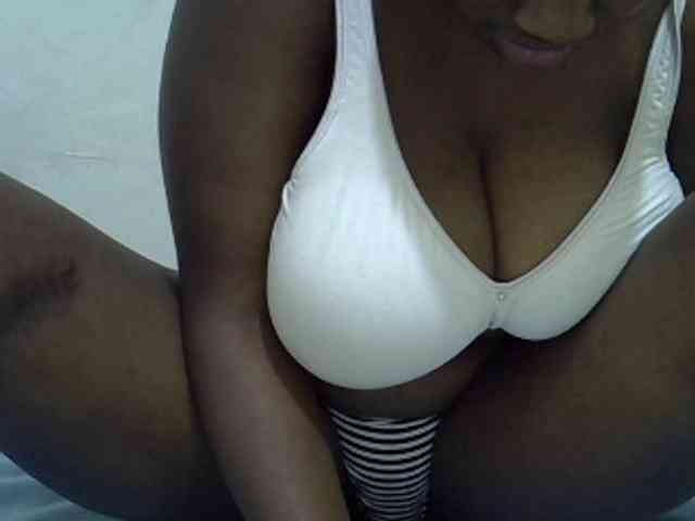 Bigboobs77 webcam