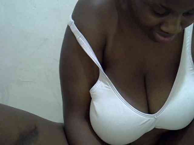 Bigboobs77 webcam