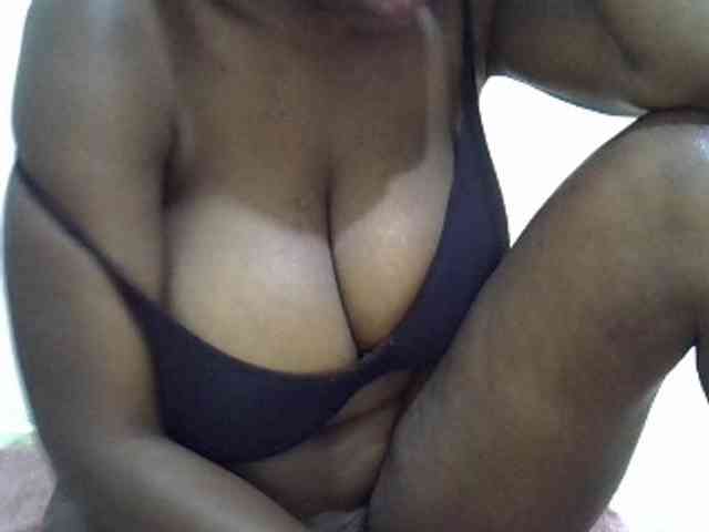 Bigboobs77 webcam