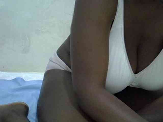 Bigboobs77 webcam