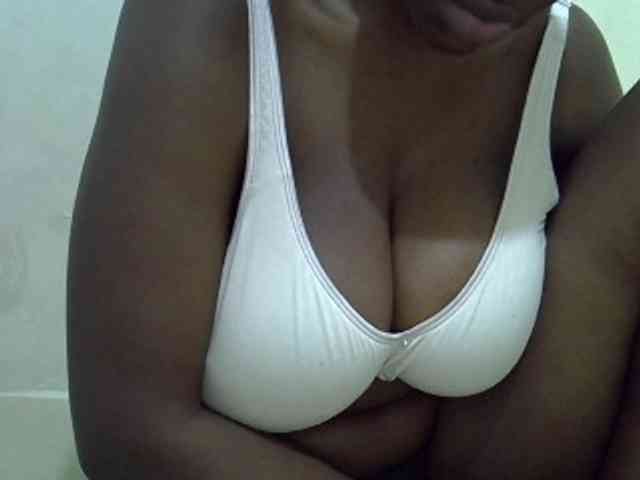 Bigboobs77 webcam