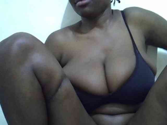 Bigboobs77 webcam
