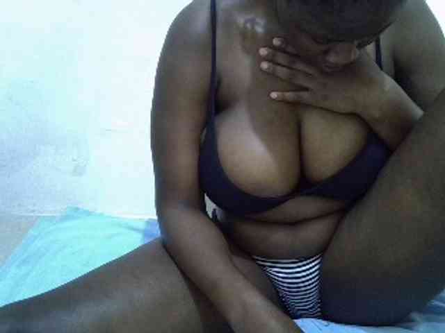 Bigboobs77 webcam