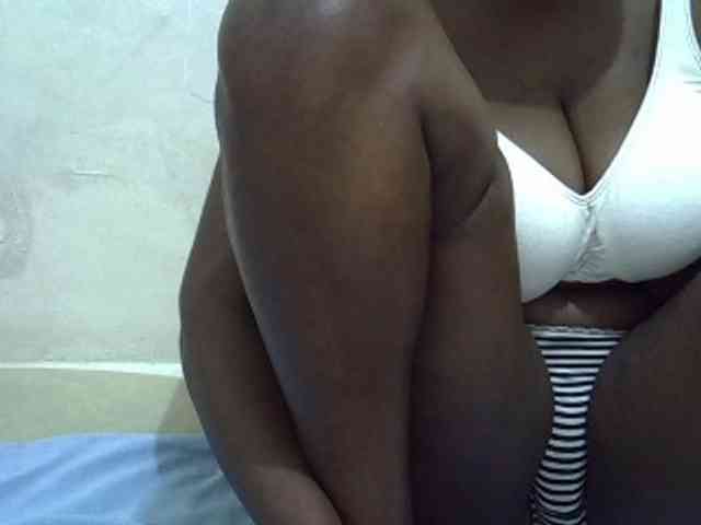 Bigboobs77 webcam