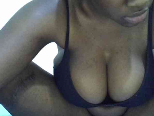 Bigboobs77 webcam