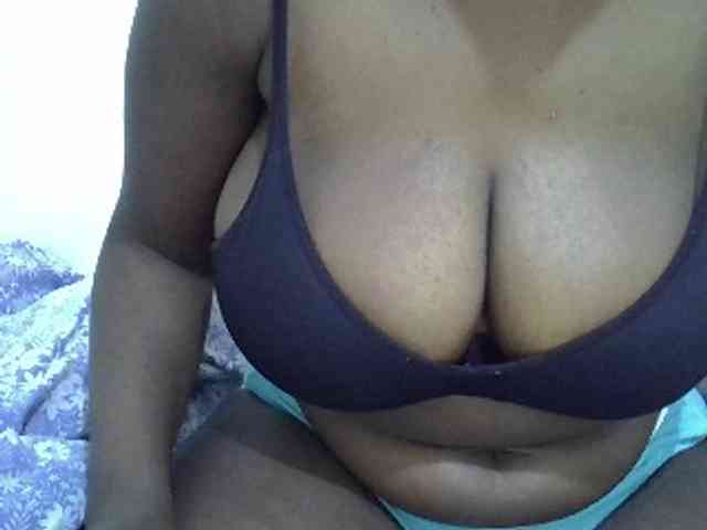 Bigboobs77 webcam